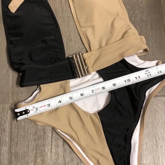 NWT cut out swimsuit Camel & black cut out halter bikini gold square buckle M - Picture 7 of 16
